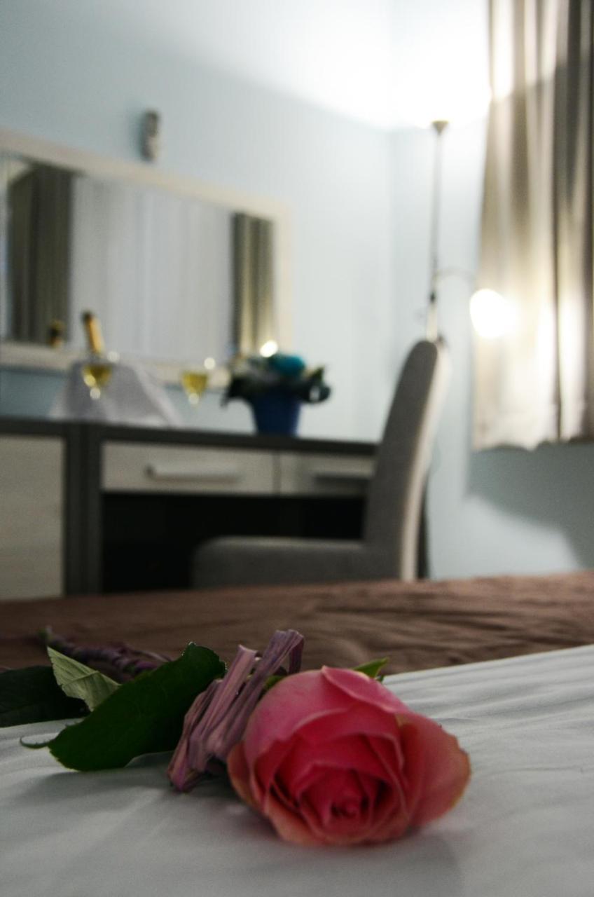 Hotel Mk, Plavi Restoran, Loznica Ngoại thất bức ảnh